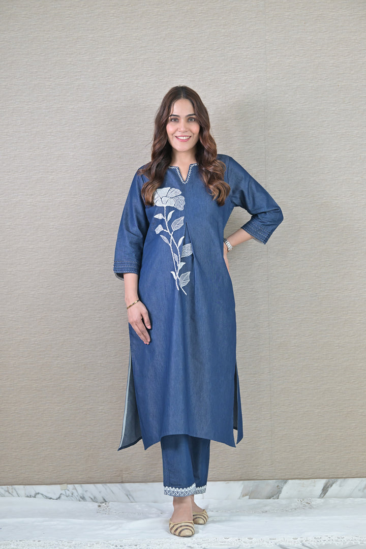 Graceful Denim Maternity Kurta Set (2 pc) (100% Cotton) momzjoy.com