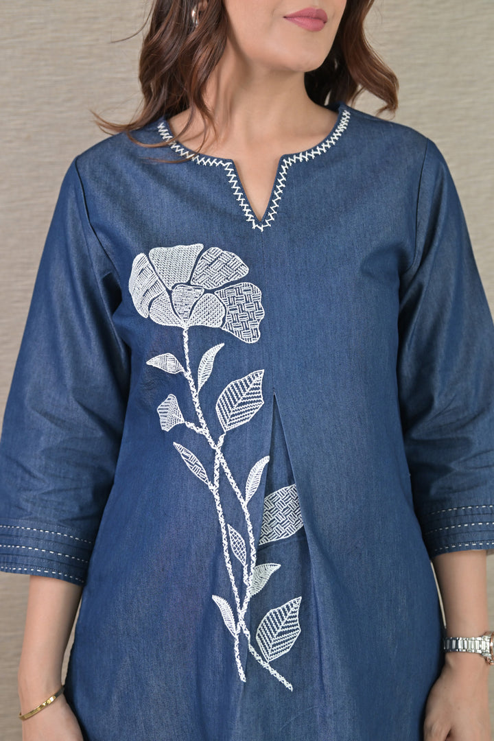 Graceful Denim Maternity Kurta Set (2 pc) (100% Cotton) momzjoy.com