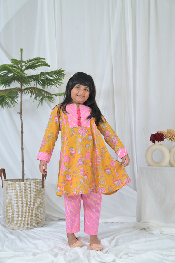 Dancing Floral Kurta Set (2pc) (0-12 Yrs) MOMZJOY.COM