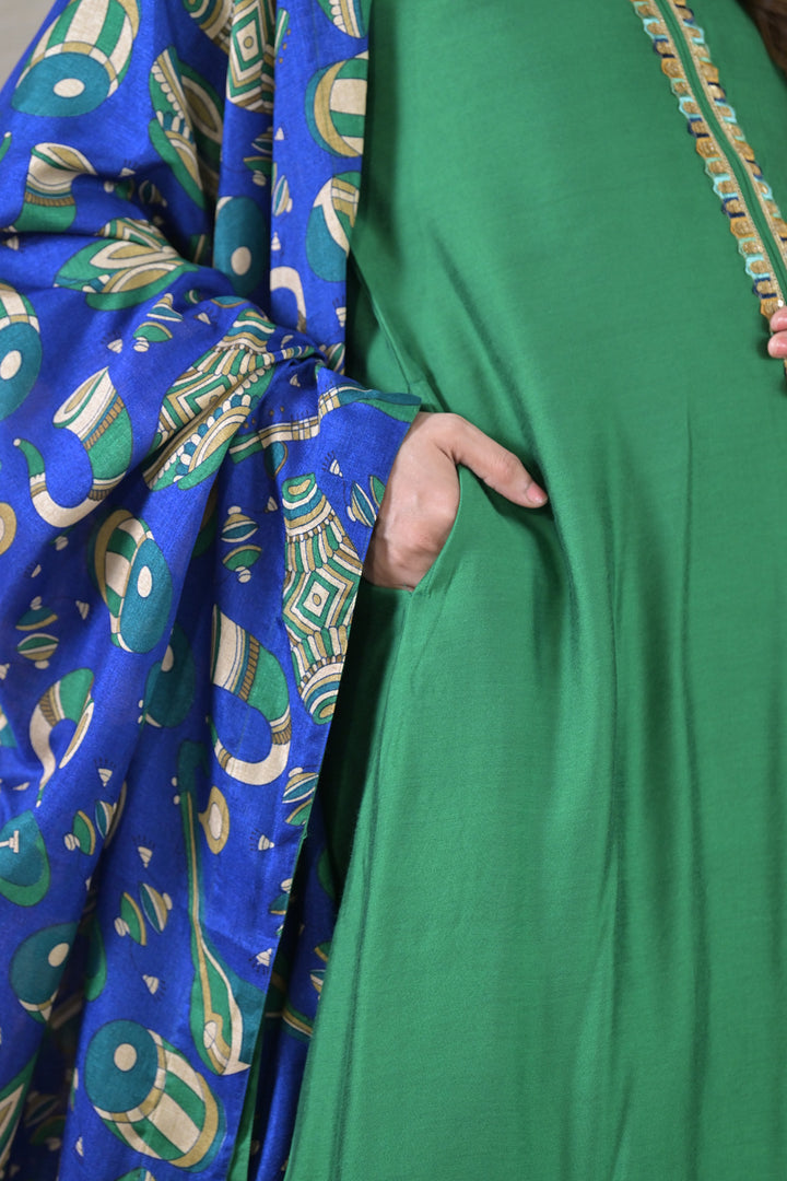 Luxe Emerald Silk Maternity & Nursing Kurta + Bump Band Bottom + Dupatta (3 Pc) momzjoy.com