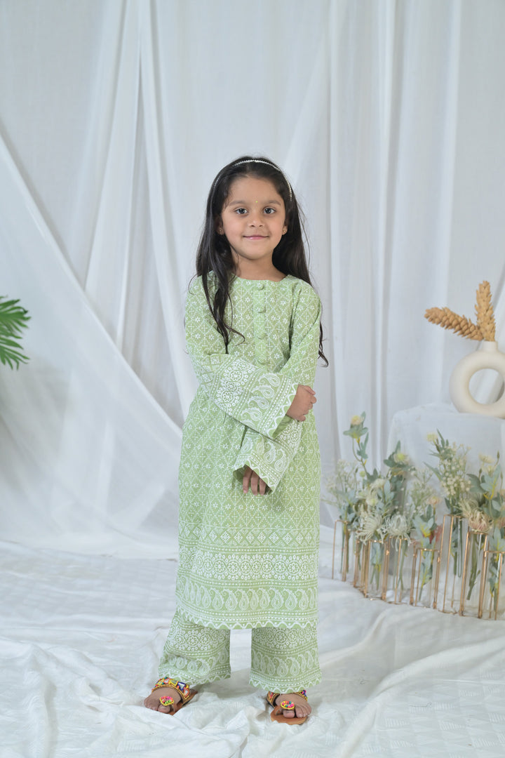 Winsome Olive Green Kurta Set (2pc) (0-12 Yrs) MOMZJOY.COM