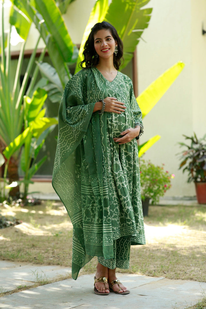 Pretty Forest Green Maternity & Nursing Kurta + Bump Band Bottom + Dupatta (3 Pc) (100% Cotton) momzjoy.com