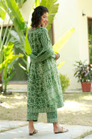 Pretty Forest Green Maternity & Nursing Kurta + Bump Band Bottom + Dupatta (3 Pc) (100% Cotton) momzjoy.com