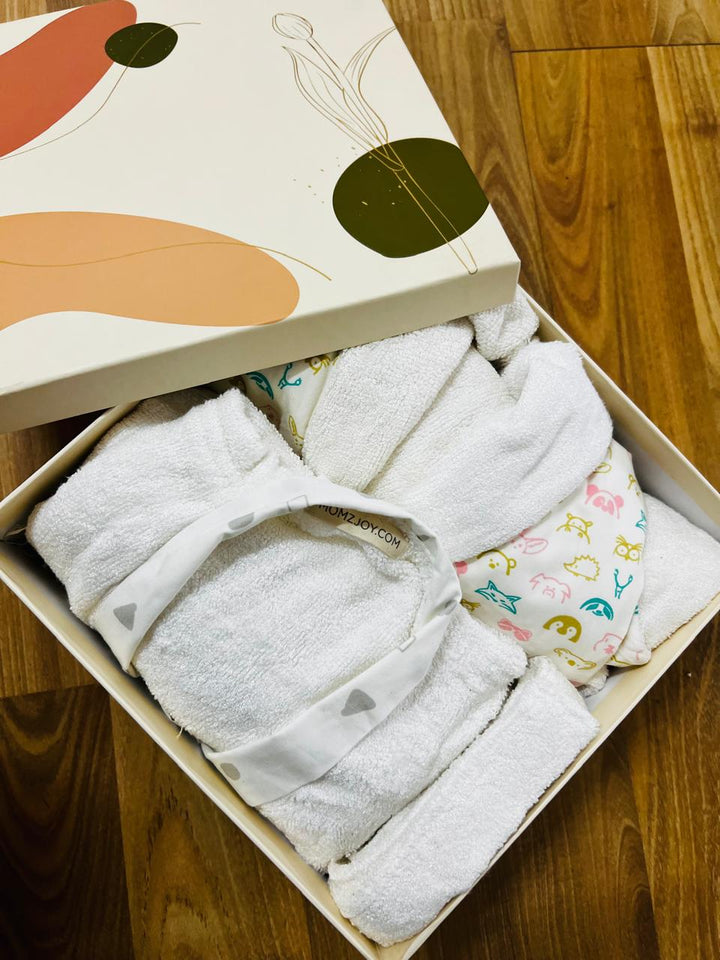 Bathrobe Baby Welcome Gift Box MOMZJOY.COM