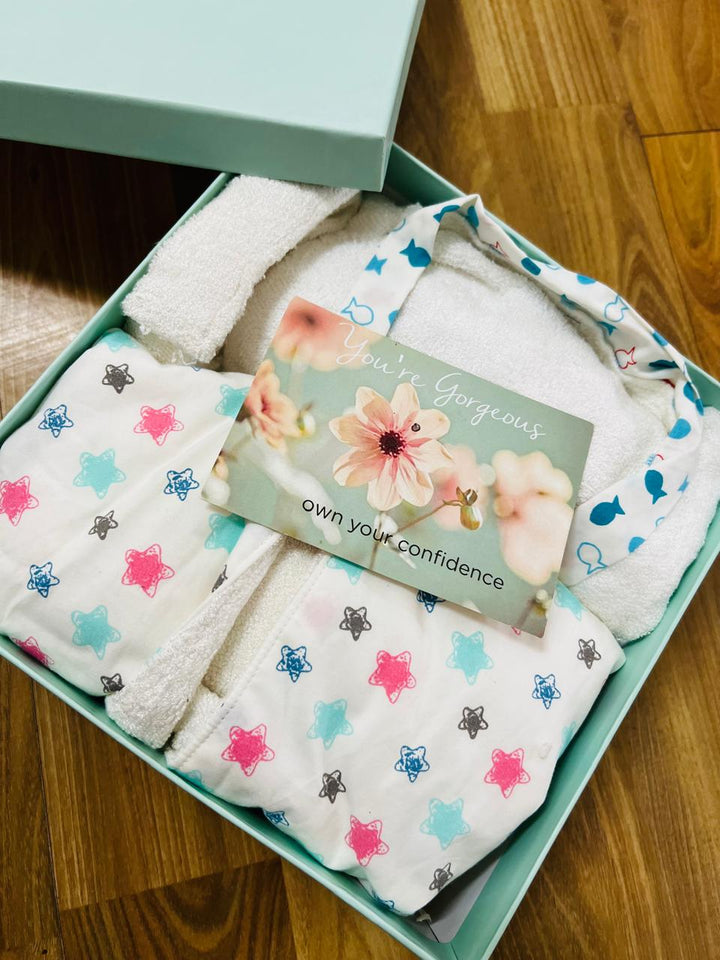 Starry Fish Bathrobe Baby Welcome Gift Box MOMZJOY.COM