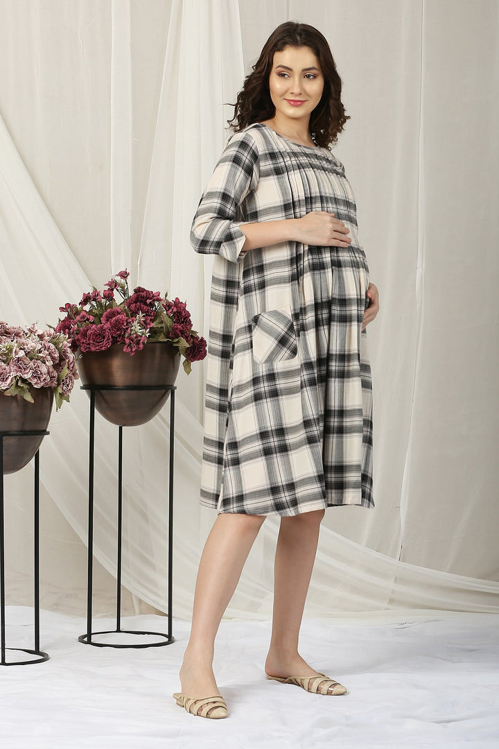 Black & White Flannel Checks Maternity & Nursing Pintuck Dress MOMZJOY.COM