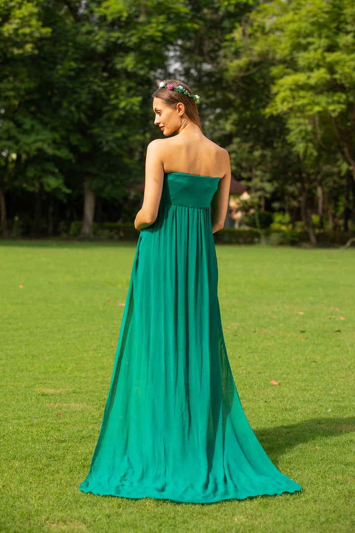 Luxe Forest Green Off-Shoulder Trail Maternity Photoshoot Gown MOMZJOY.COM