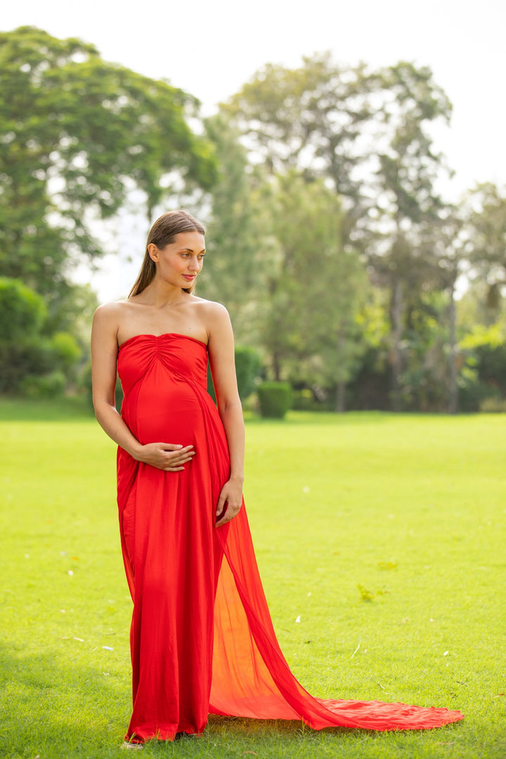 Luxe Cherry Red Off-Shoulder Trail Maternity Photoshoot Gown MOMZJOY.COM