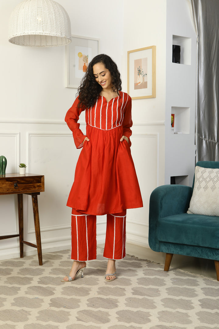 Enduring Mulmul Crimson Maternity Kurta + Bump Band Bottom + Dupatta (3 Pc) momzjoy.com