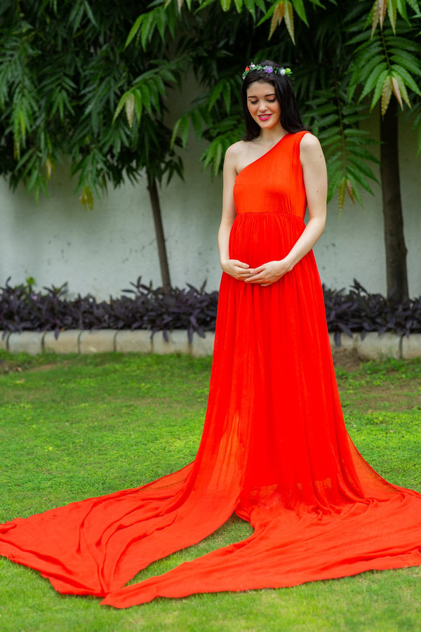 Maternity Photoshoot Dresses For Rent In Varanasi