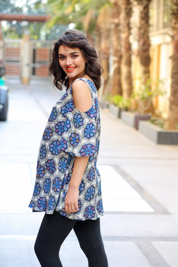 Misty Floral Cotton Printed Maternity Top - MOMZJOY.COM