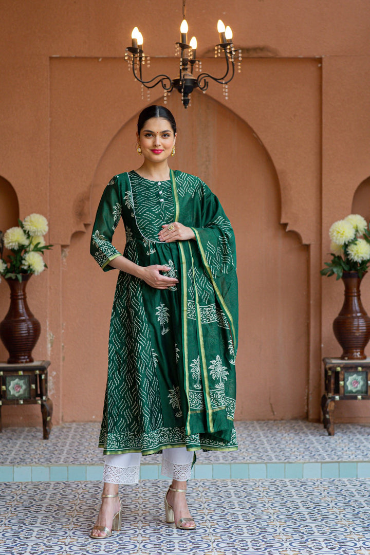 Premium Green Palm Chanderi Maternity Kurta + Bump Band Bottom + Dupatta (3 pc) momzjoy.com