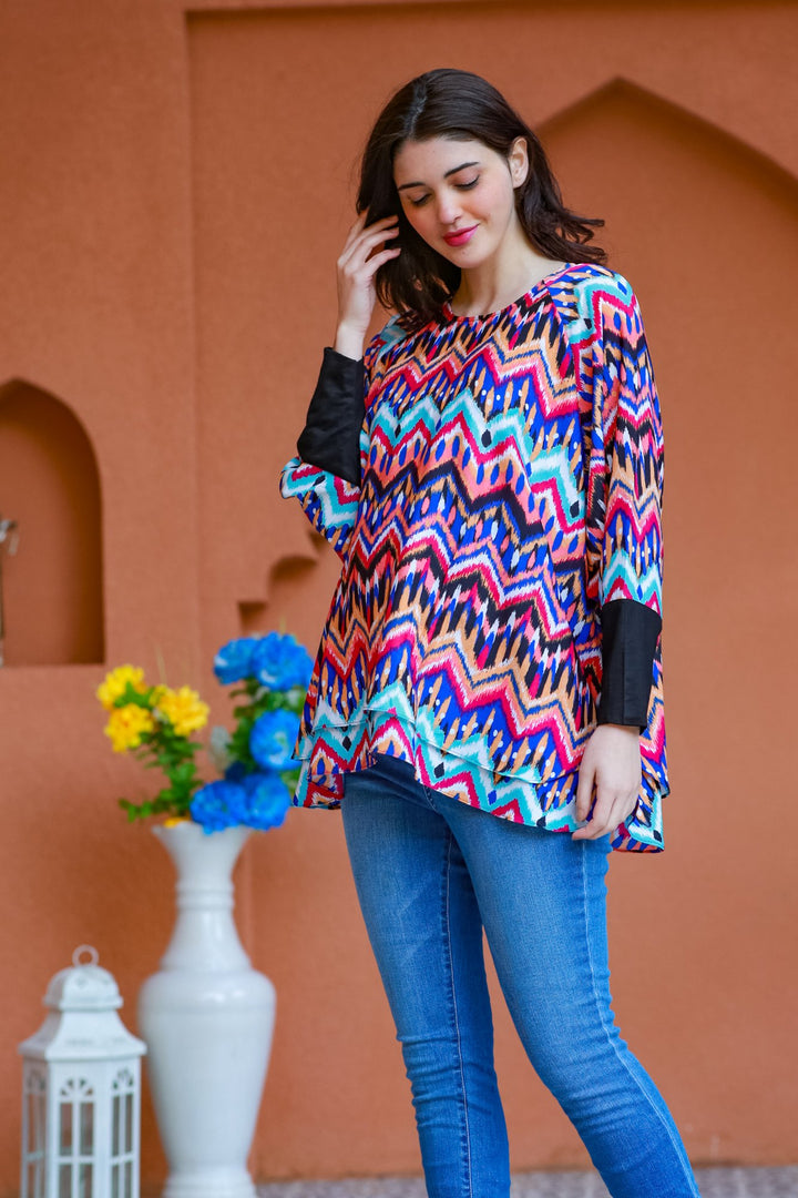 Free Size Rainbow Zig-Zag Maternity Poncho momzjoy.com