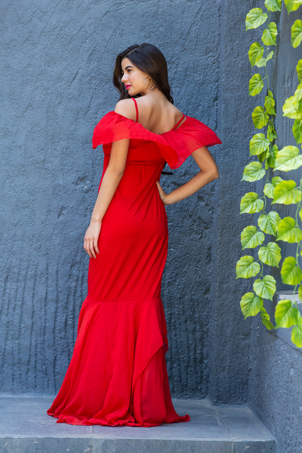 Luxe Candy Off-Shoulder Fish Cut Maternity Photoshoot Gown momzjoy.com