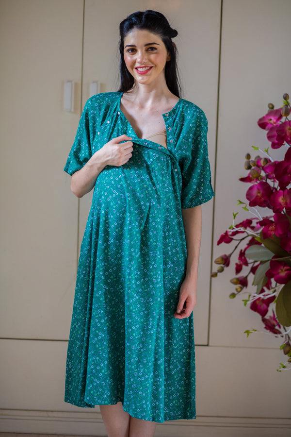 Set of 2 - Emerald Green Shoulder Snap Delivery Gown + Matching Baby Swaddle MOMZJOY.COM