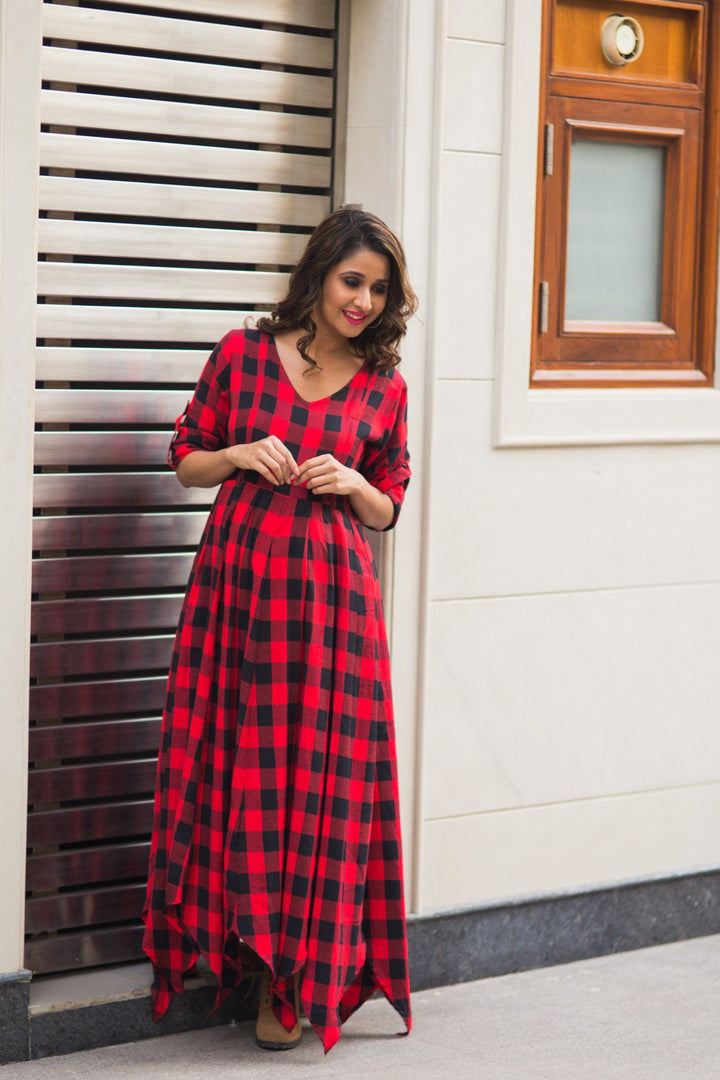 Classic Plaid Maternity & Nursing Maxi Dress - MOMZJOY.COM